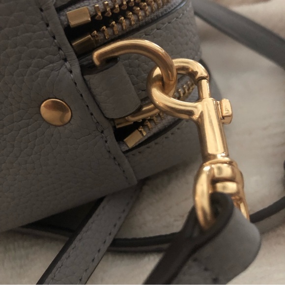 Tory Burch Ladies’ Perry Bombe Mini Bag in Bay Gray - Picture 7 of 8